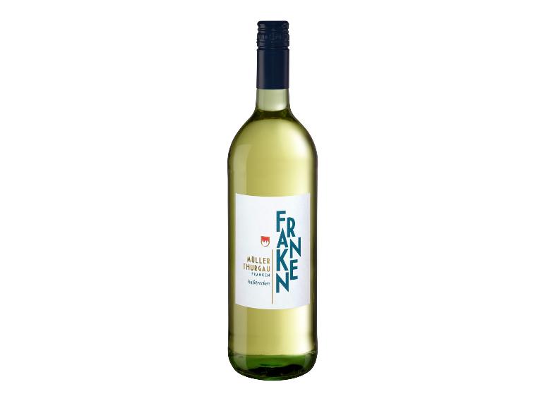 Müller-Thurgau Franken QbA halbtrocken, Literflasche, Weißwein 2023